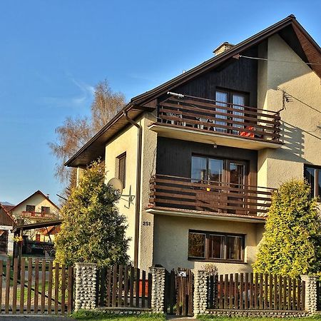 Appartement Pod Dubom à Liptovský Mikuláš Extérieur photo