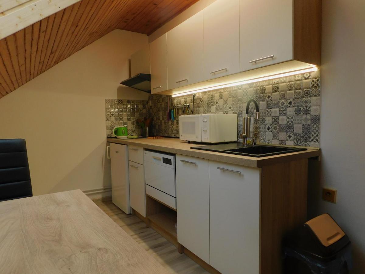 Appartement Pod Dubom à Liptovský Mikuláš Extérieur photo