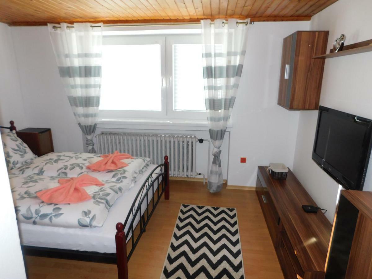 Appartement Pod Dubom à Liptovský Mikuláš Extérieur photo
